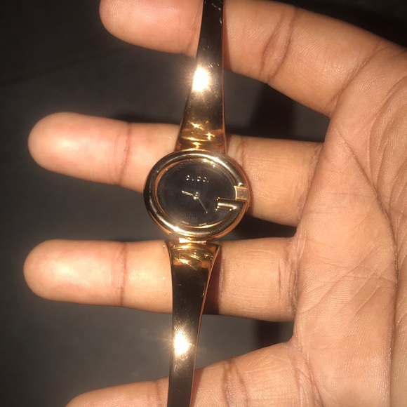Gucci Watch (small) - Picture 2 of 6
